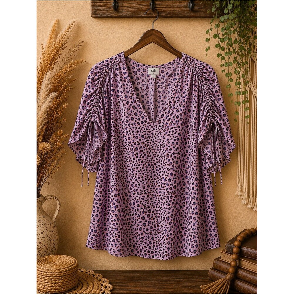 CAbi Seaside Leopard Print V Neck Top Women's Size XL